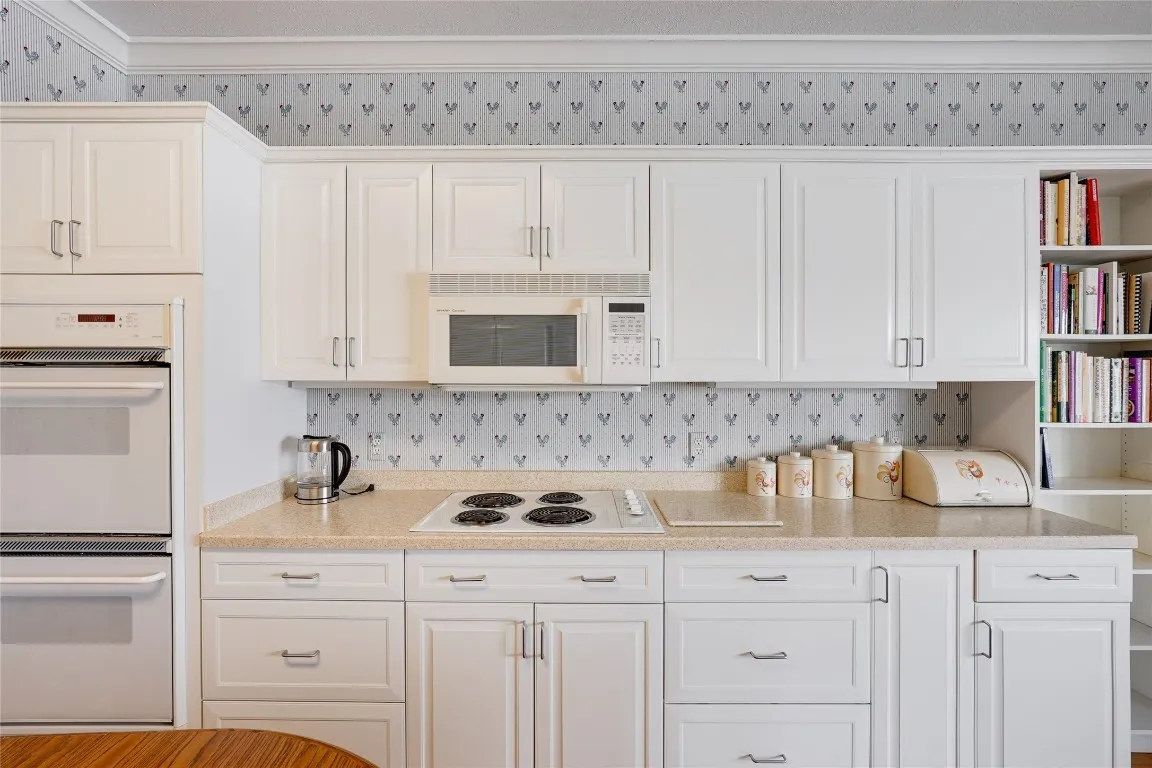 Kitchen — Range Wall — before.